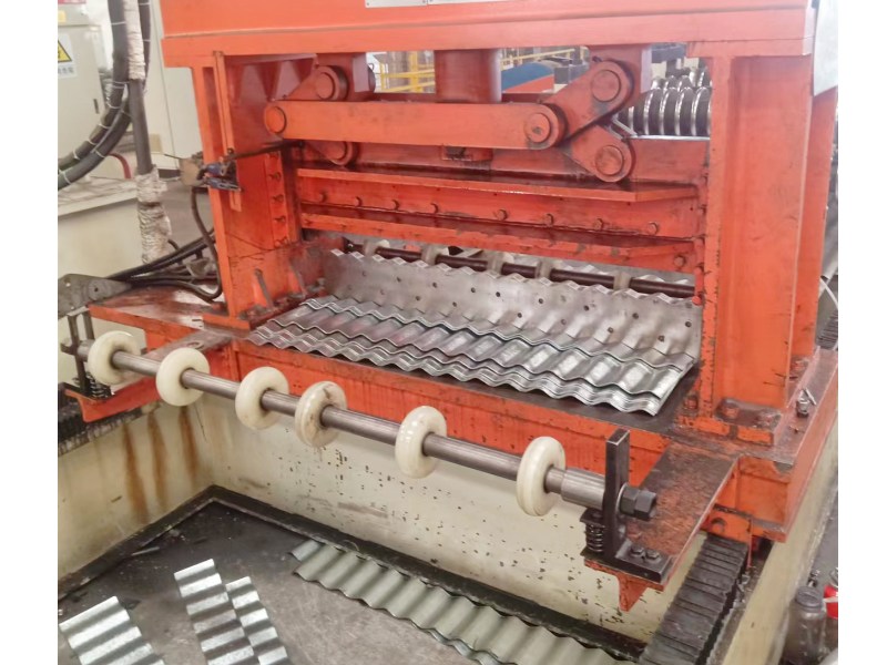 糧倉波紋板設(shè)備